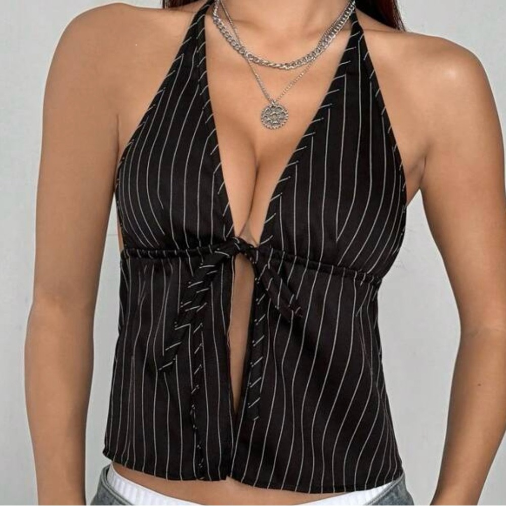 SHEIN Black and White Sleeveless Tie Front Crop Top